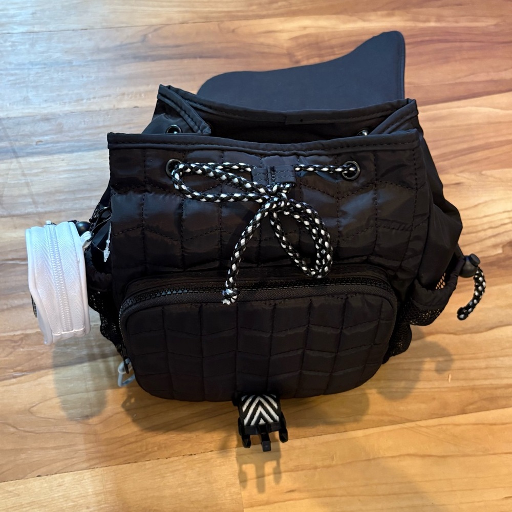 NWT, Claire’s, Black Backpack with White Chevron Strap - Picture 4 of 8